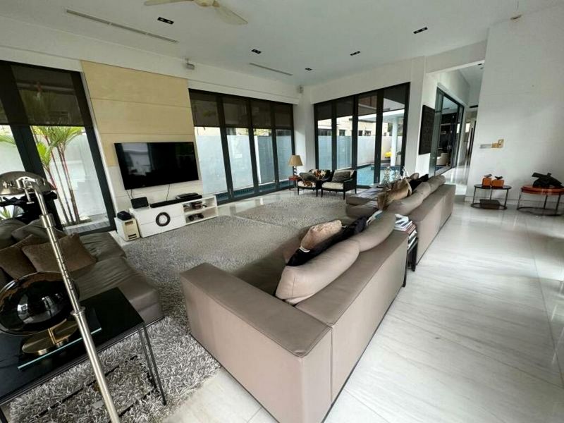 6 Bed Bungalow (Landed) for Sale in  Binjai Park - Image 12